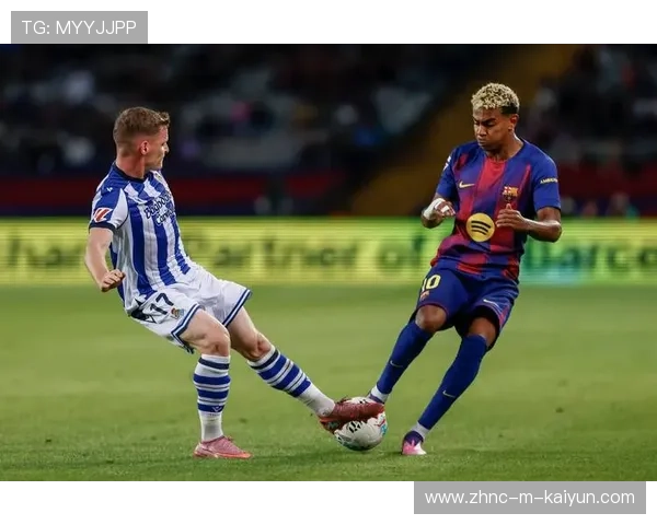 西甲推广全民足球运动,助推青少年健康成长,西甲联赛专用足球